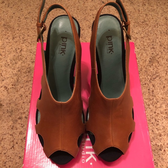 Stacked Heel Wedges Leather and Twill Printed NIB size 9 - Picture 6 of 9